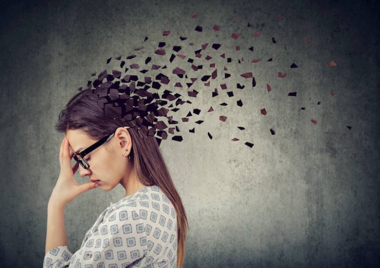 Detail Ingatan Memudar Seiring Waktu, dengan Hanya Inti Utama yang Dipertahankan